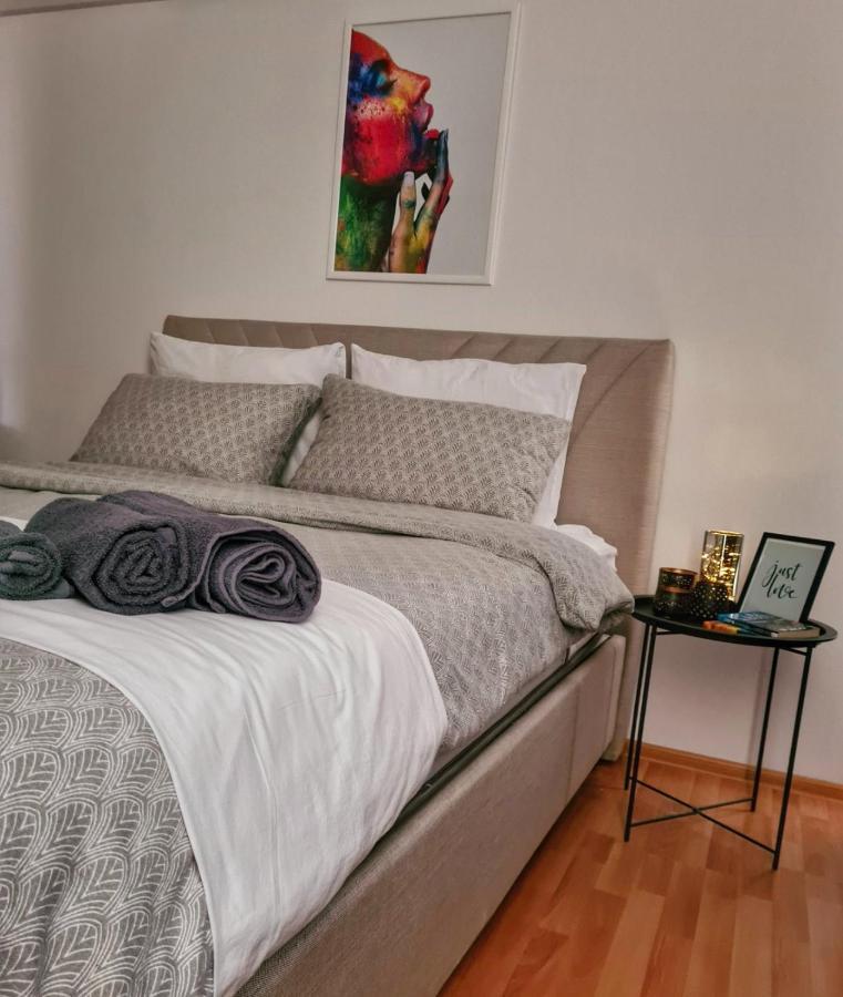 Nights & Smiles Sarajevo Apartment Екстериор снимка