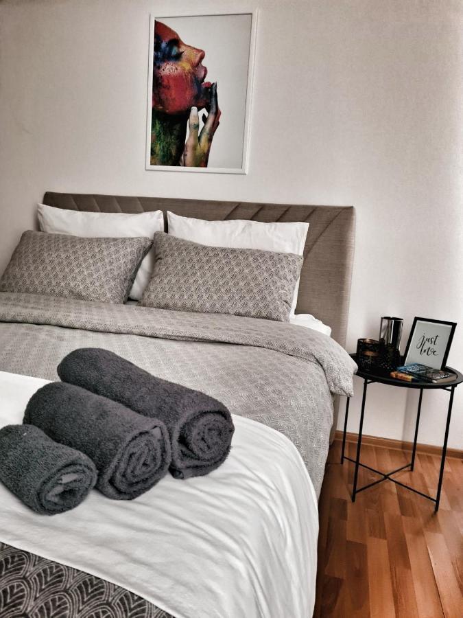 Nights & Smiles Sarajevo Apartment Екстериор снимка
